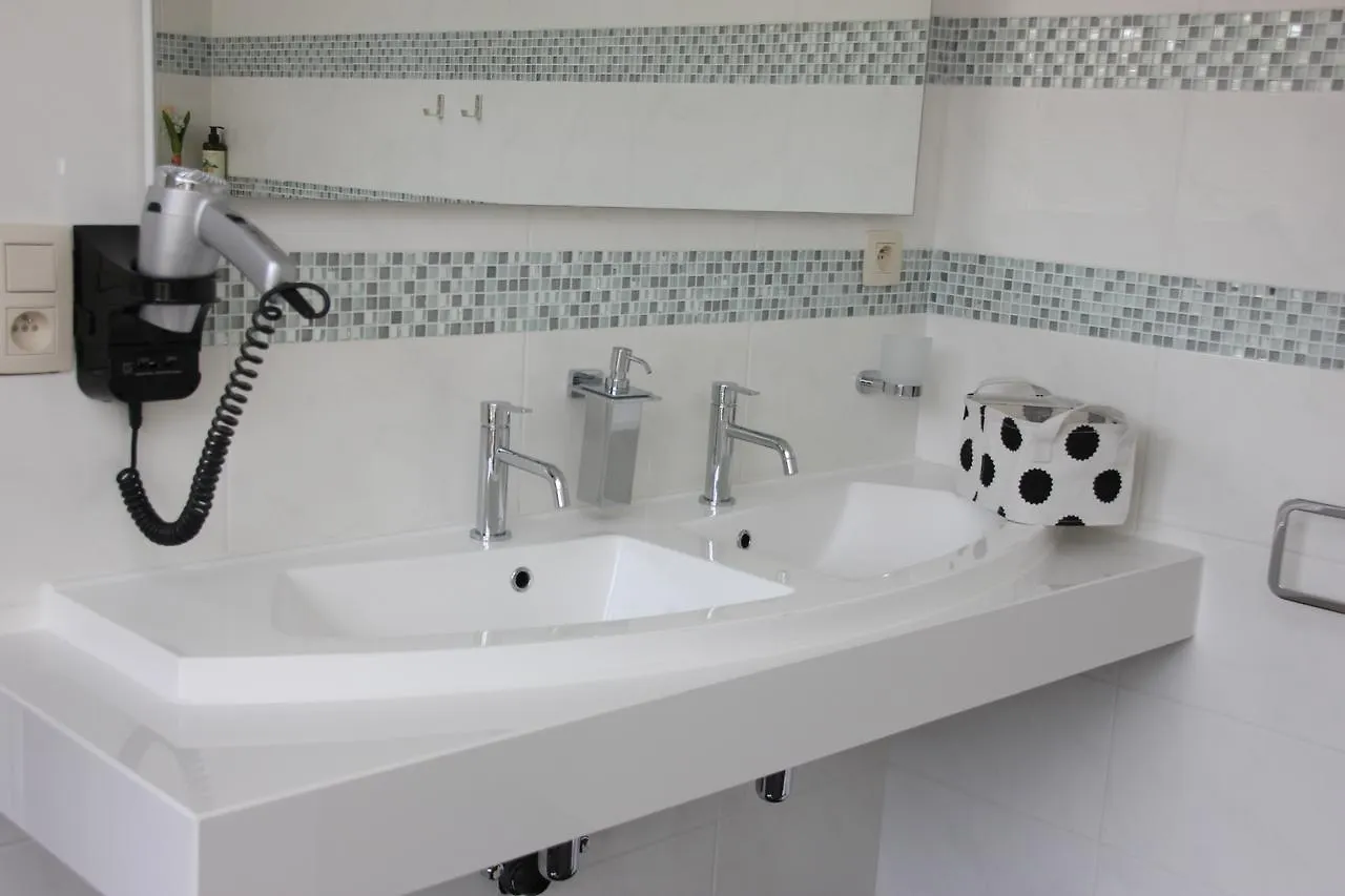 Luxury Apartments Arendshof Antwerpen 0*,  Belgien